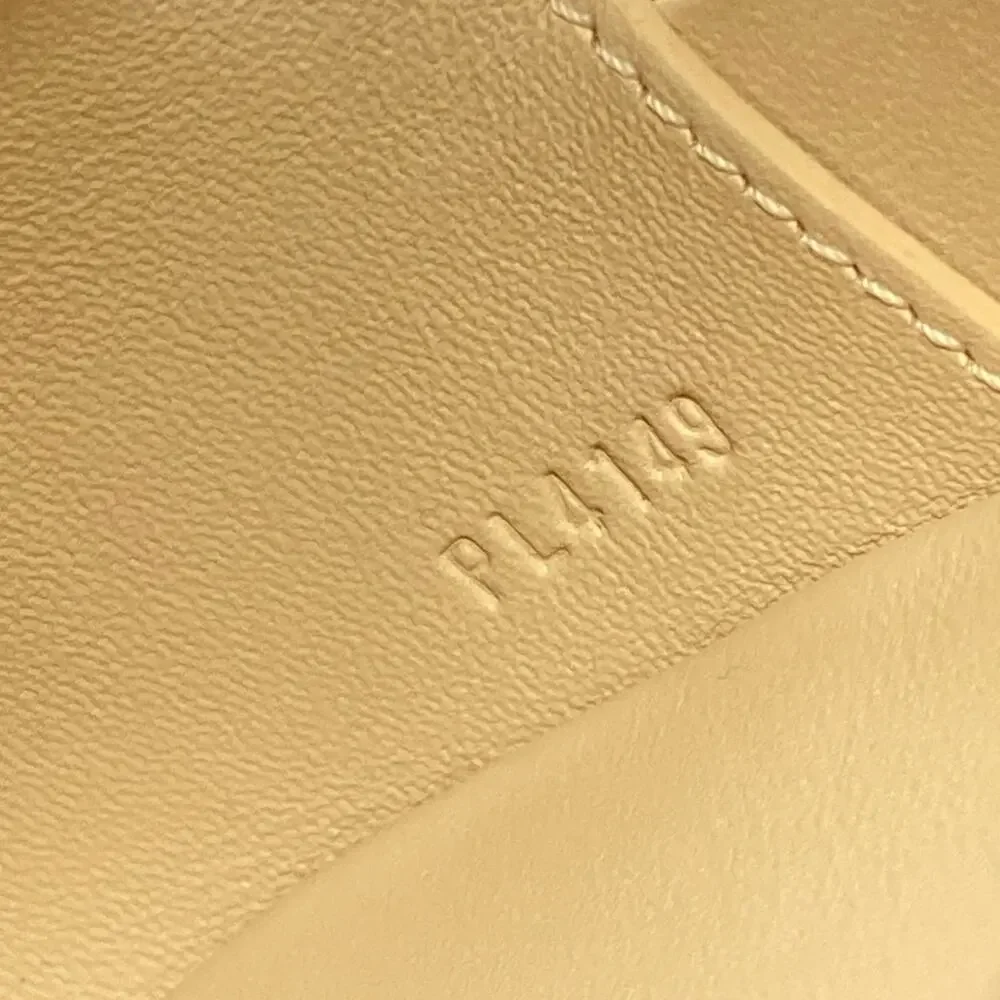 Louis Vuitton storage drop material