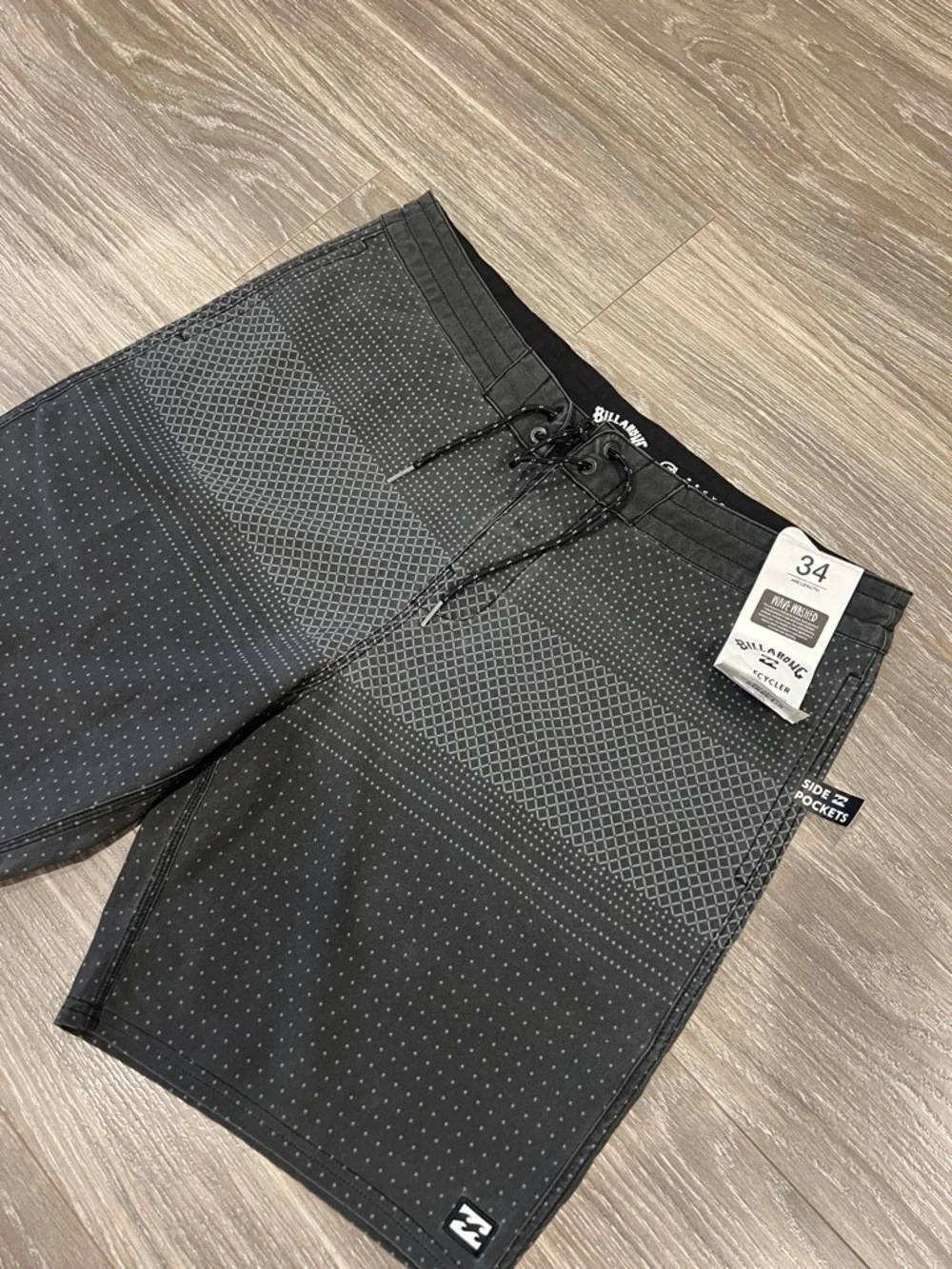 Billabong performance boardshorts
