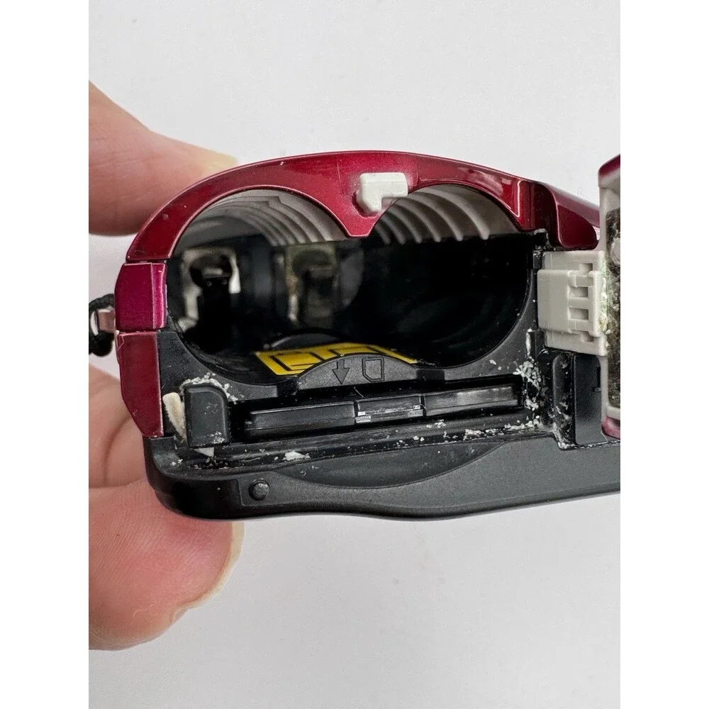 Nikon Coolpix L30 Red 20.1MP 5X Digital Camera AS IS Broken Battery Door