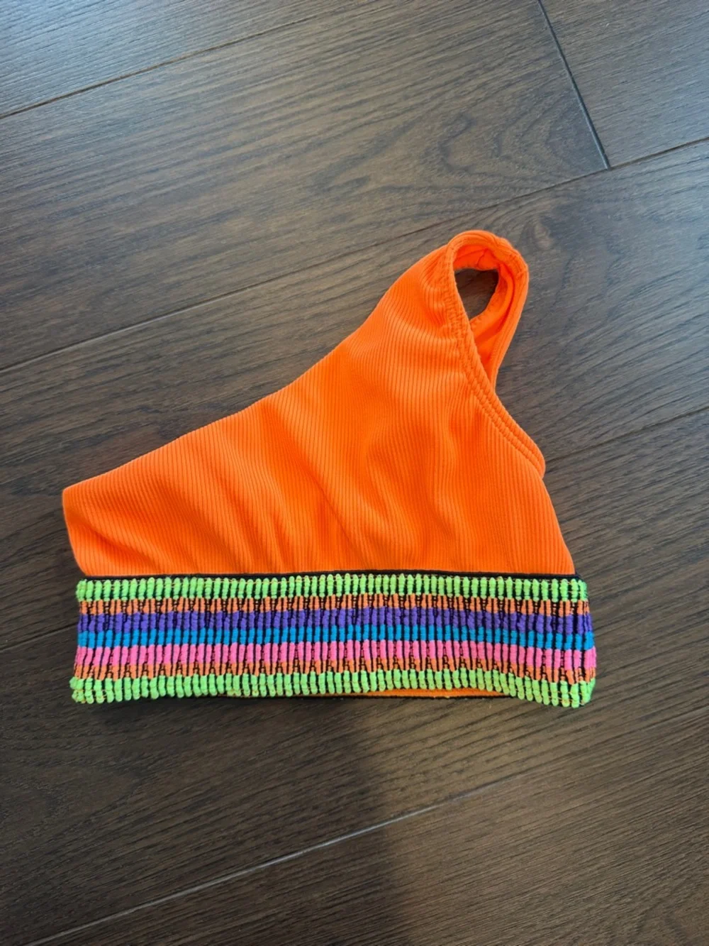 Peixoto one shoulder