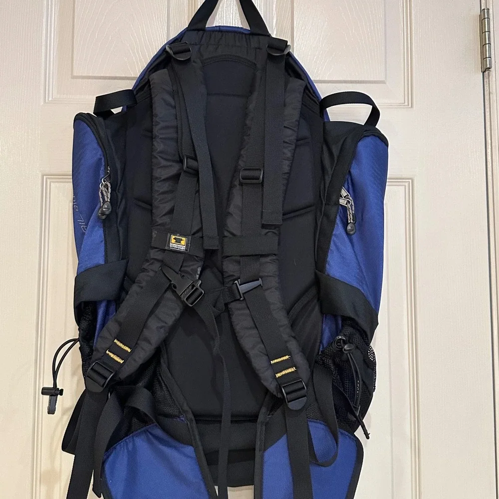 Mountainsmith Hiking Backpack Blue Black Outdoor Daypack Travel Bag
