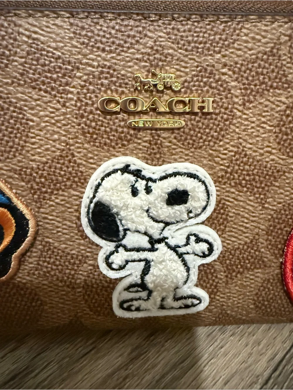 COACH X PEANUTS LONG ZIP AROUND WALLET IN SIGNATURE CANVAS WITH PATCHES NWOT