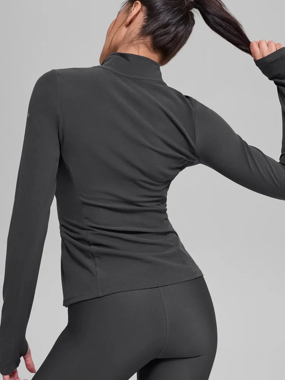 ALO Yoga color anthracite