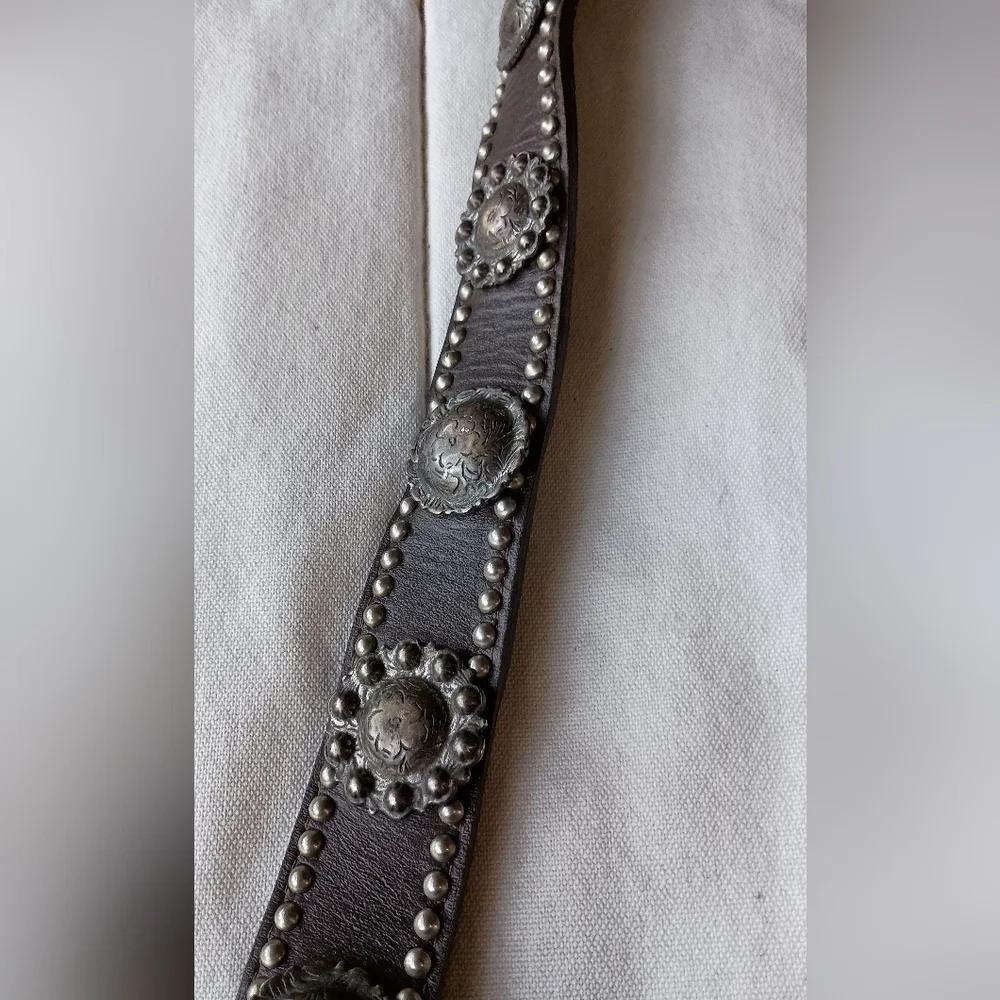 N/A stylish black