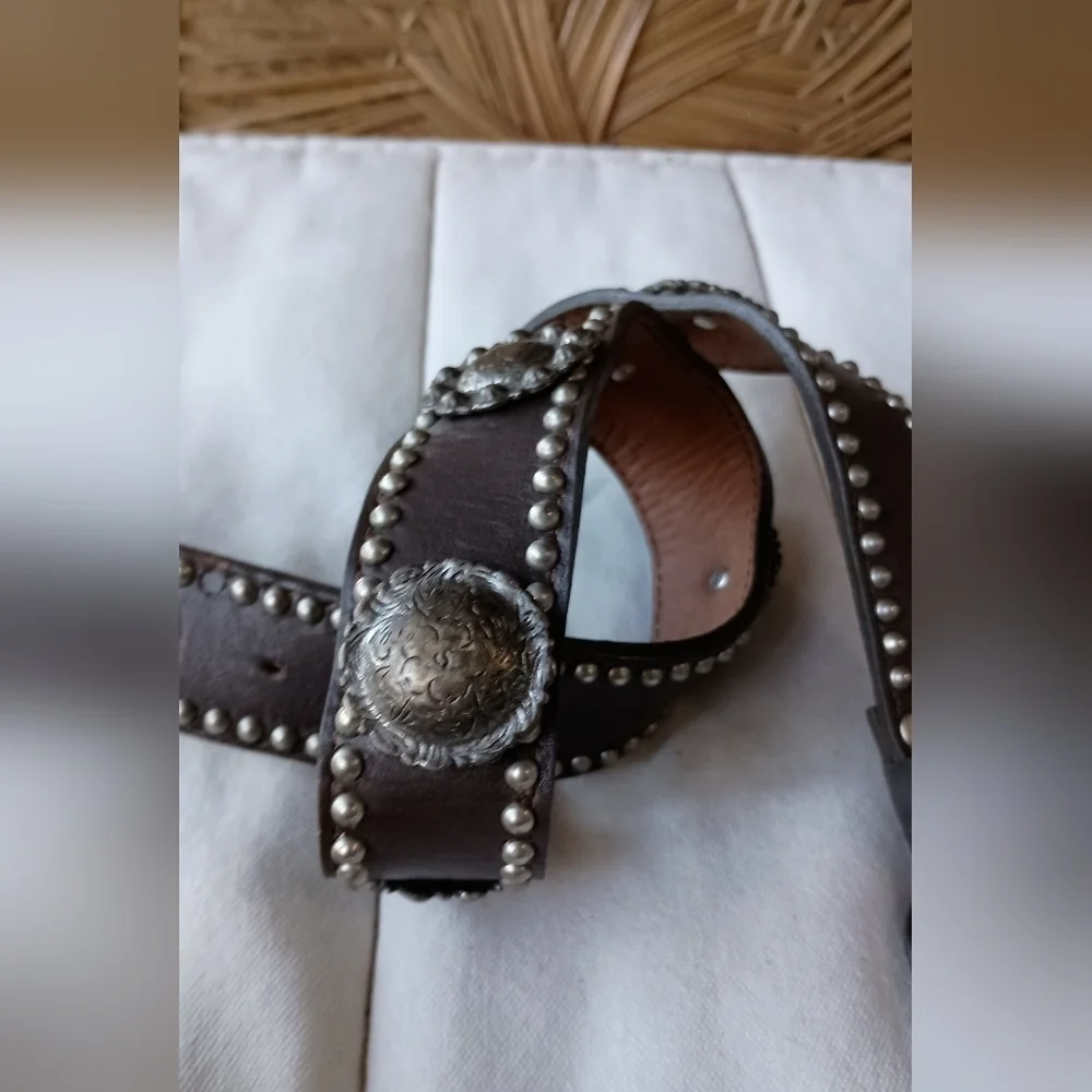 N/A stylish black