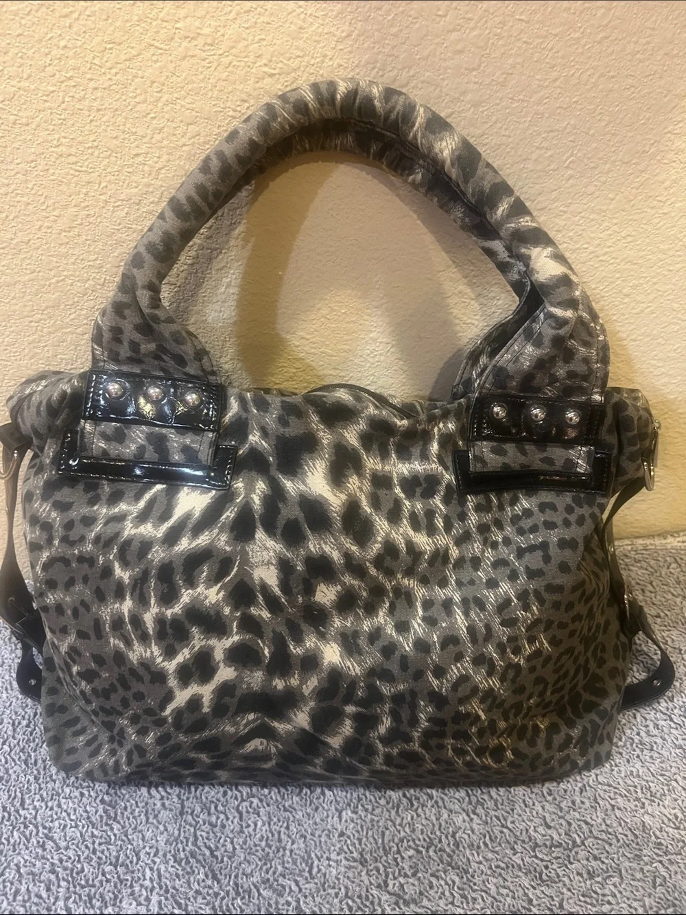 N/A stylish leopard