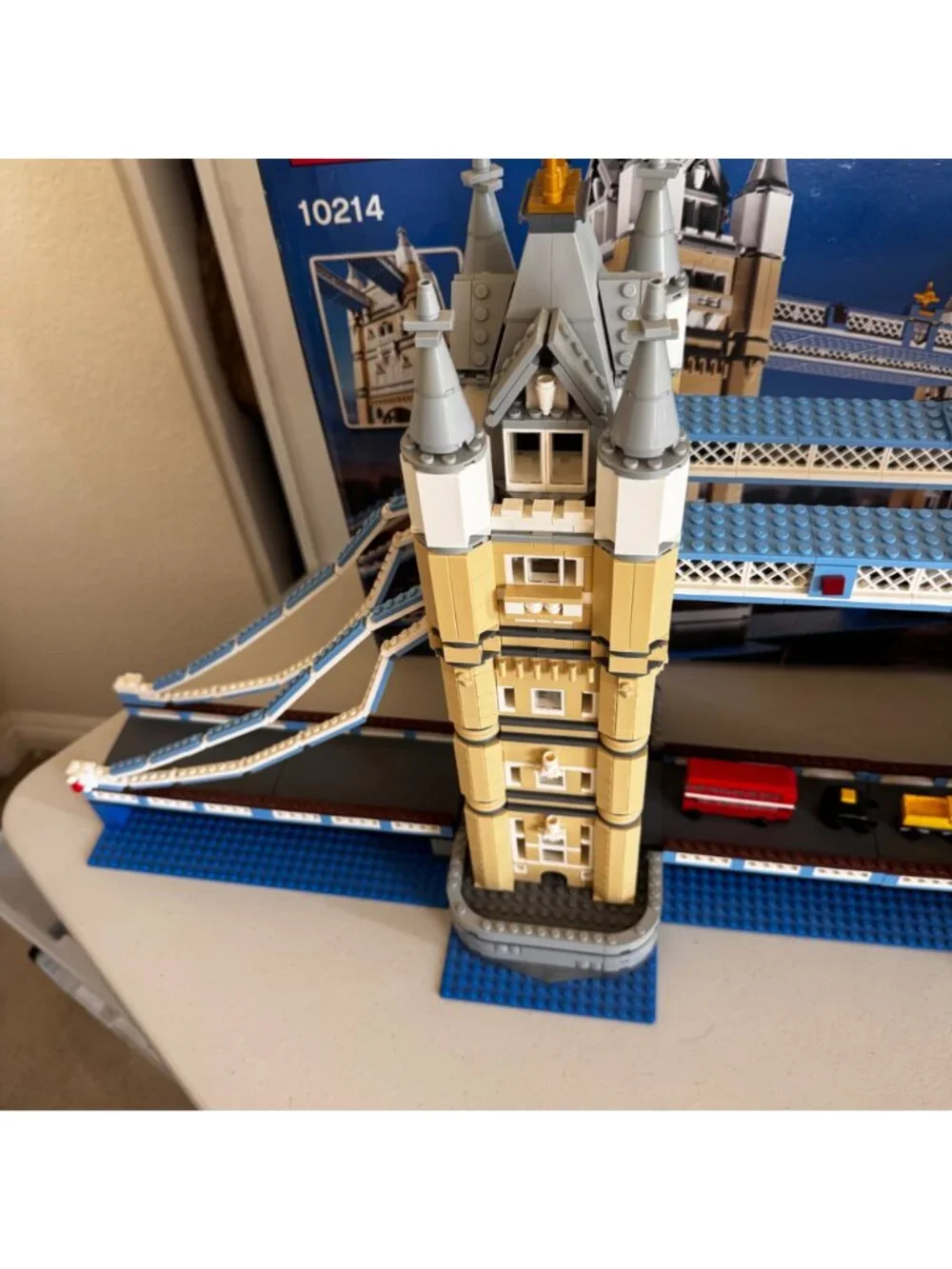 LEGO Creator Expert Tower Bridge Set 10214 W/ Box & Instructions 99.99% Complete