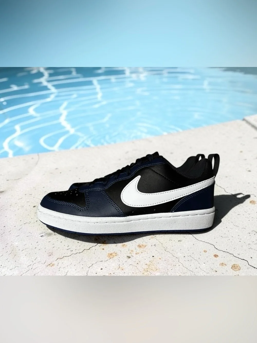 Nike Court Borough Low GS Size 4.5Y NEW
