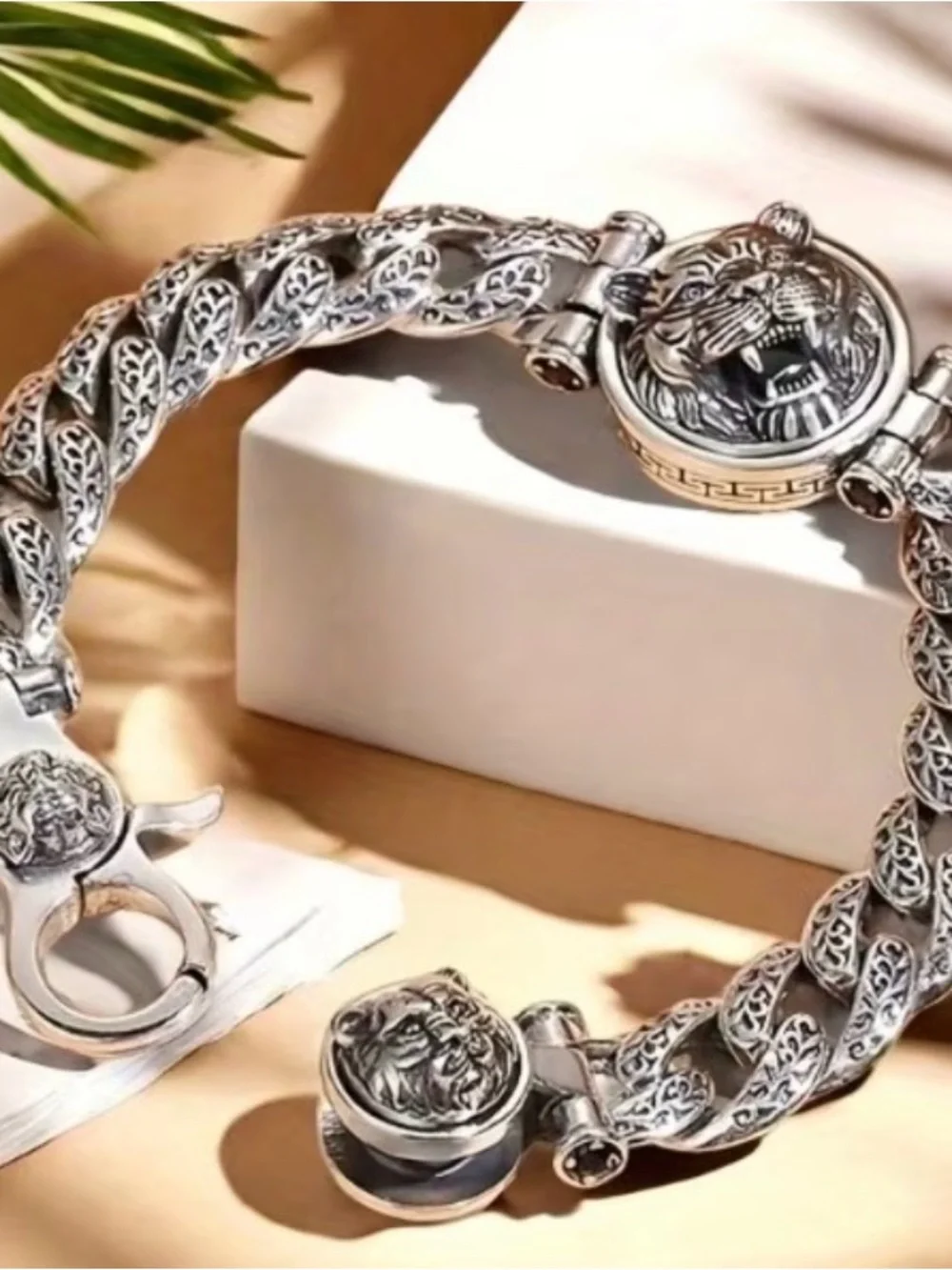 lion brand polished silver
