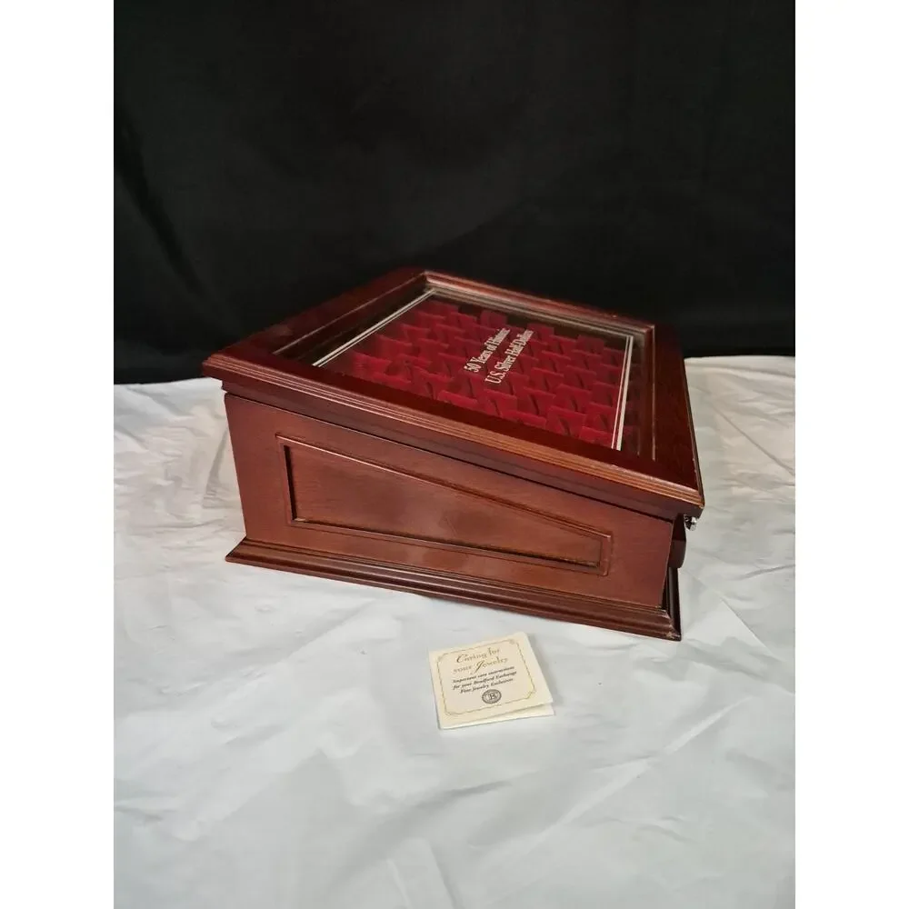PCS Stamps & Coins U.S. Proof Commemorative Silver Dollar WOOD Display Case 15