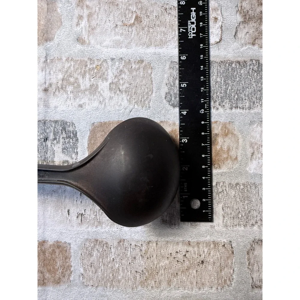 Tupperware soup ladle