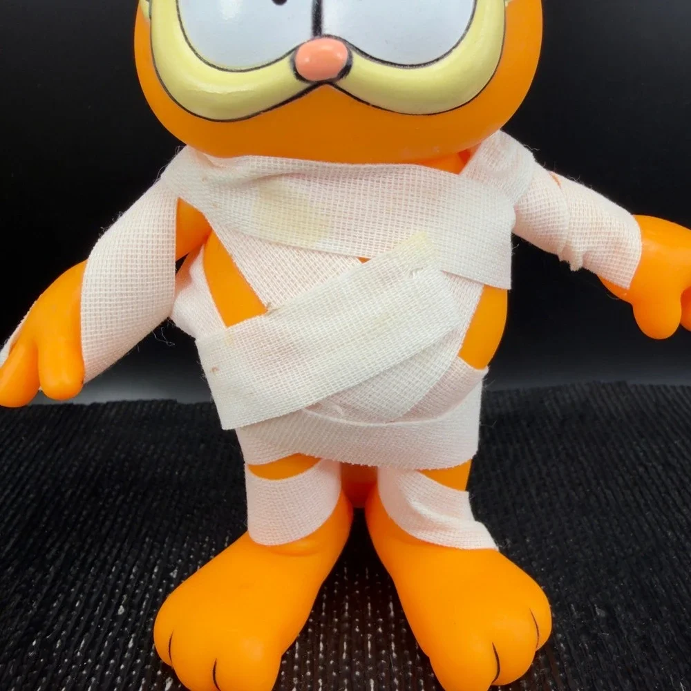 Enesco vintage garfield
