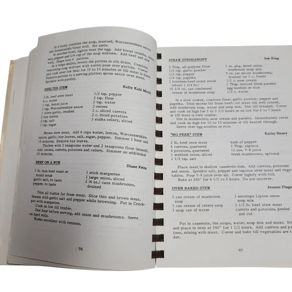 St Marys Parish of Peshtigo WI Favorite Recipes Cookbook 1994 Spiral Bound
