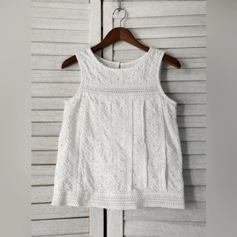 Genuine Kids. White Eyelet Sleeveless Top. Great Condition. Size 4