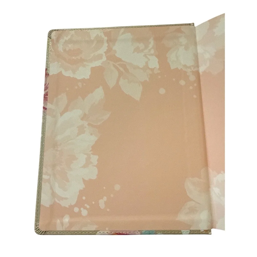 NIV Journal The World‎ Bible For Teen Girls Leatherbound Floral 2017 Zondervan