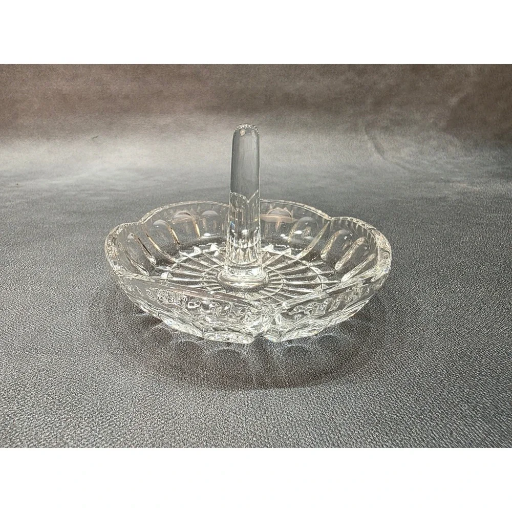 Vintage Clear Pressed Glass Ring Holder‎ Dish Sunburst Pattern Scalloped Edge 4