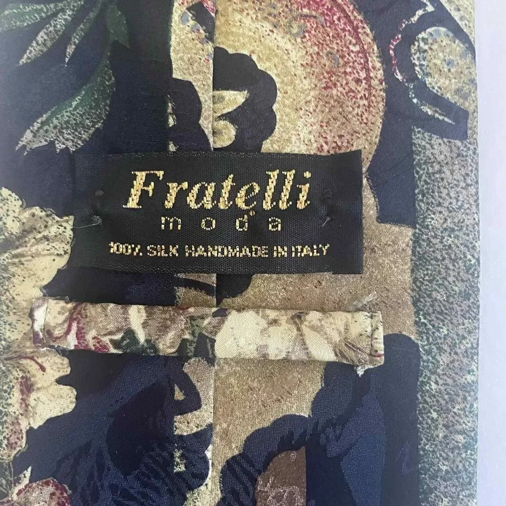 Fratelli‎ Moda 100% Silk Handmade in Italy Floral Tie