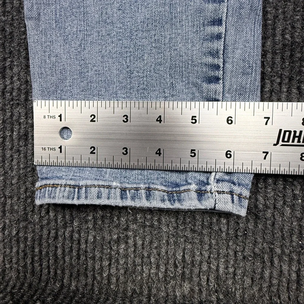 Levis we clean tag