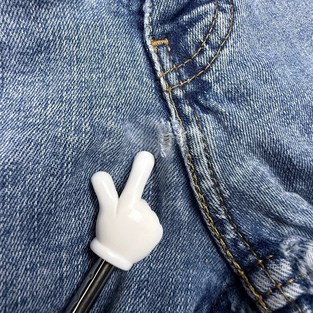 Levis signature day