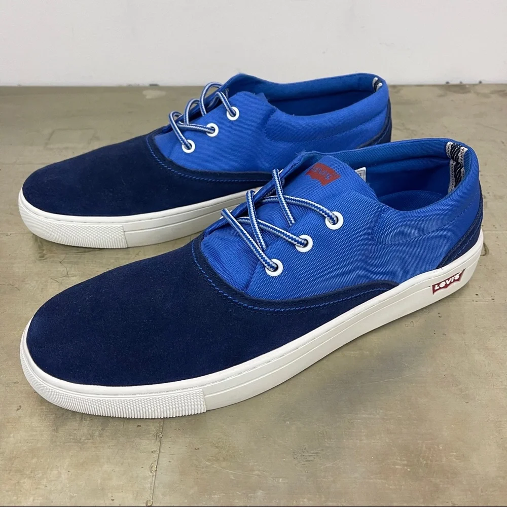Levi’s Low Top Lace Up Sneakers Blue Suede Men’s size 12.5