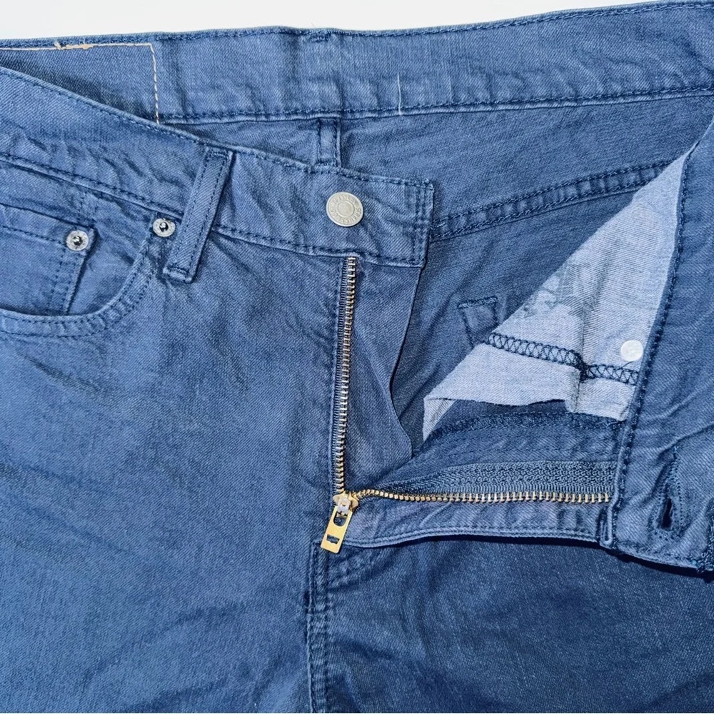 Levis excellent pre