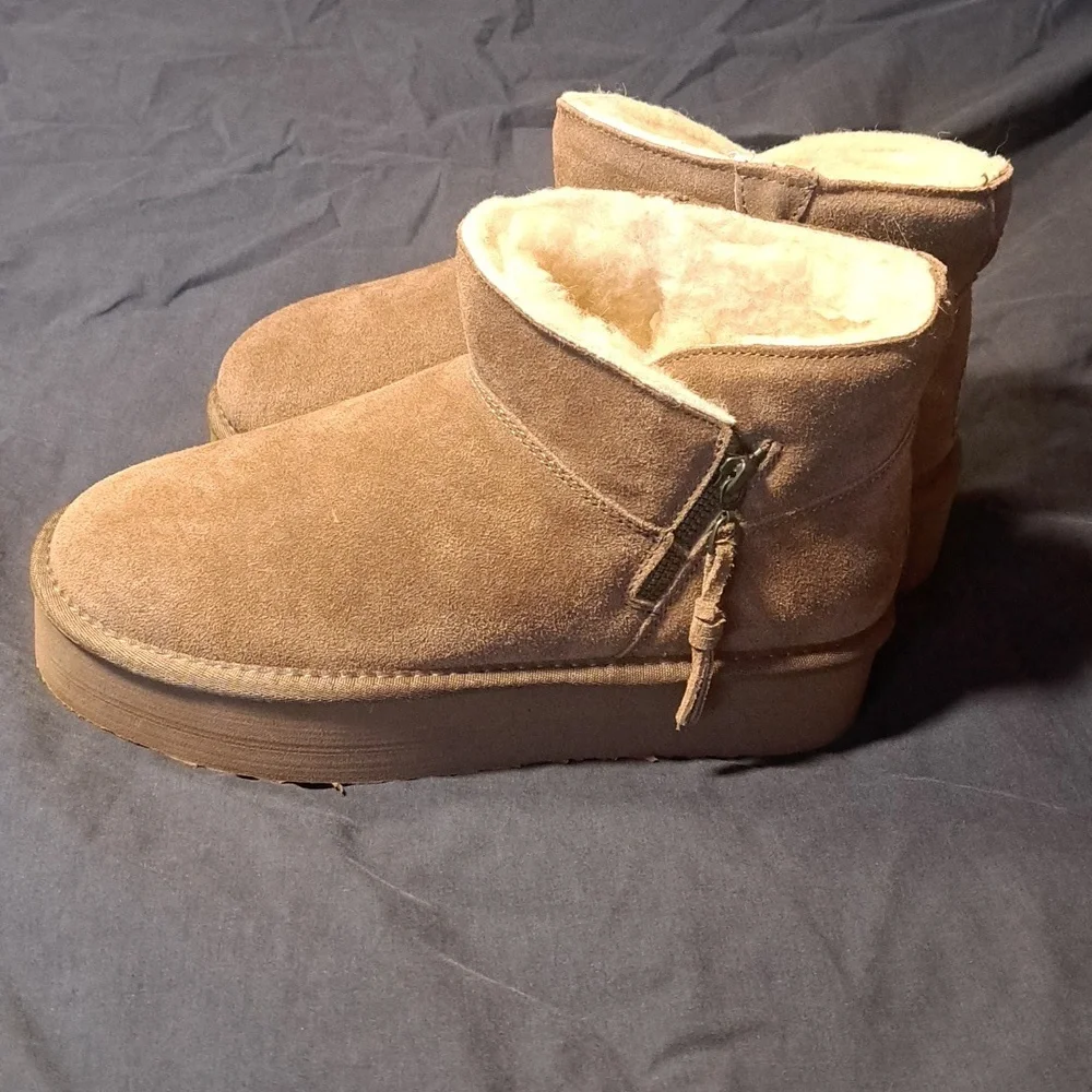 BearPaw nwot women