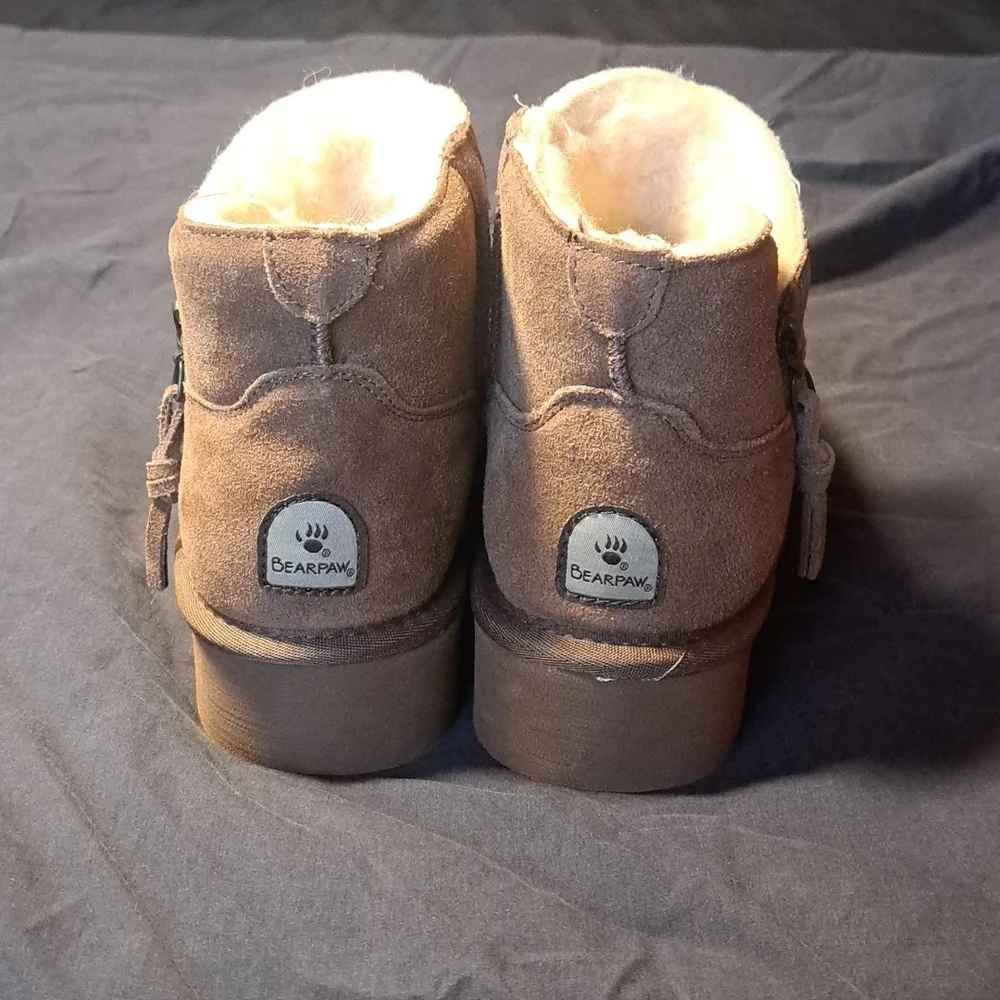 BearPaw nwot women