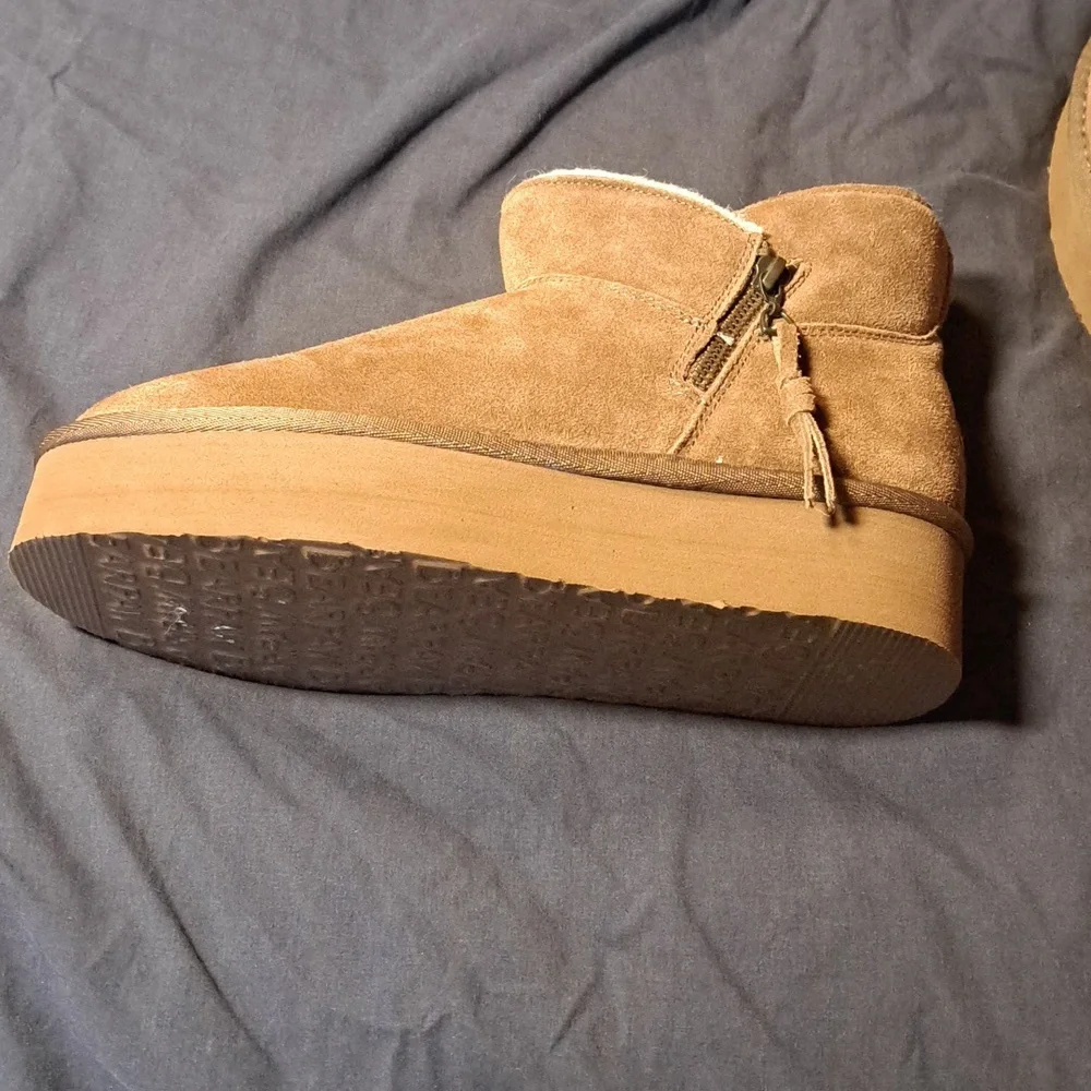 BearPaw nwot women