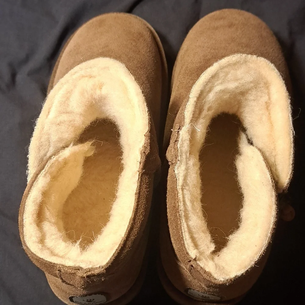BearPaw nwot women