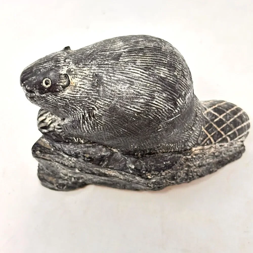 Vintage Wolf Original Beaver Figurine Canada Soapstone Style Art Sculpture