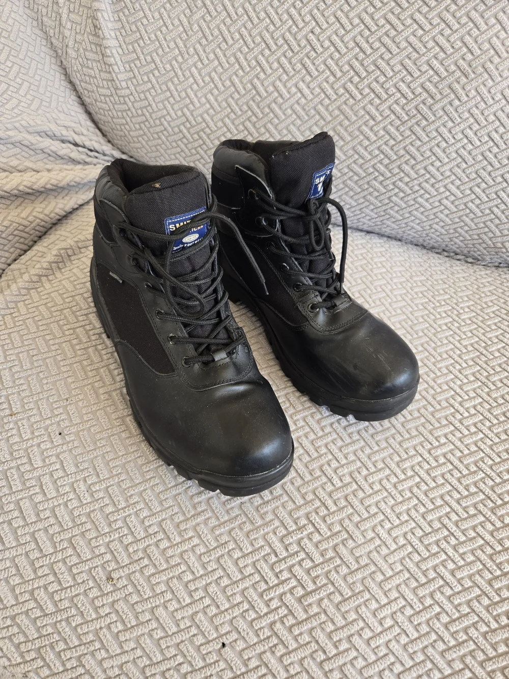 SMITH all black