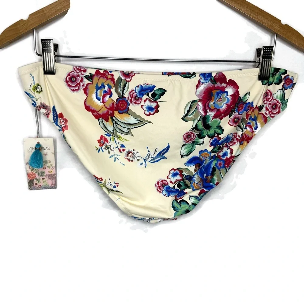 Johnny Was Maya Hipster Cream color with Bold Flowers New with Tags size XL