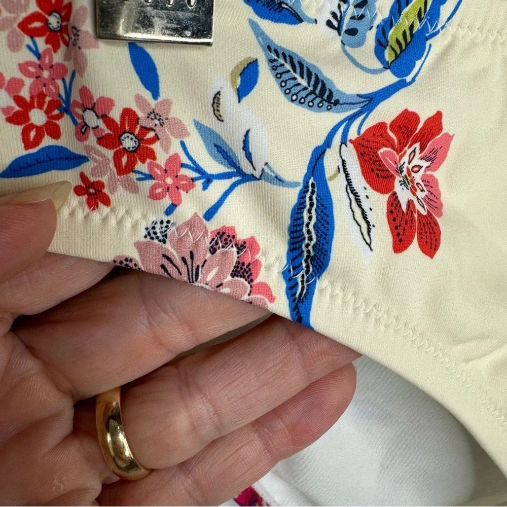 Johnny Was Maya Hipster Cream color with Bold Flowers New with Tags size XL