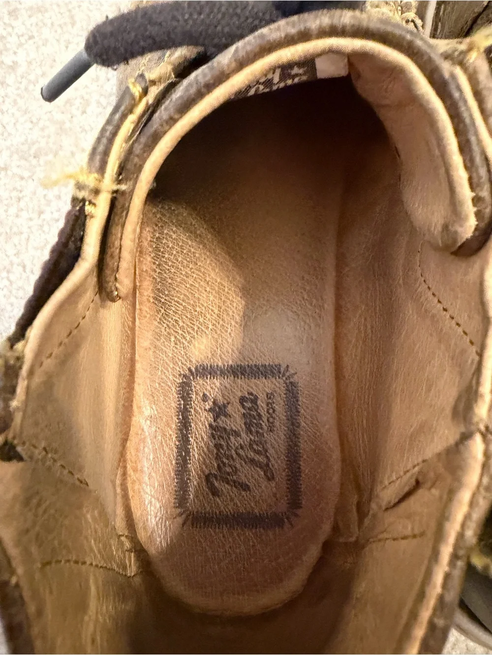 Tony Lama Men’s 10.5 Estancia lace ups.