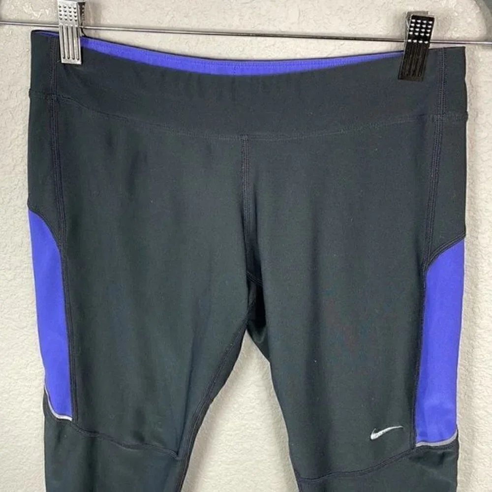 Nike filament capri