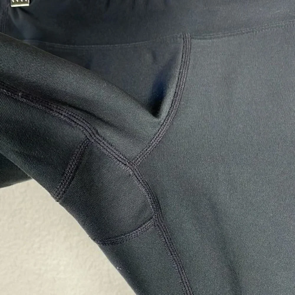 Nike filament capri
