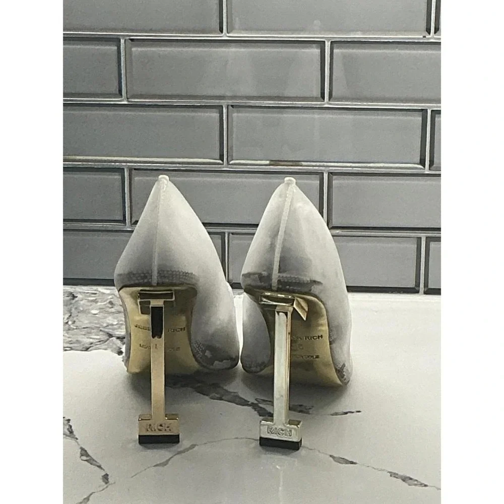 Jessica Rich pumps gold or