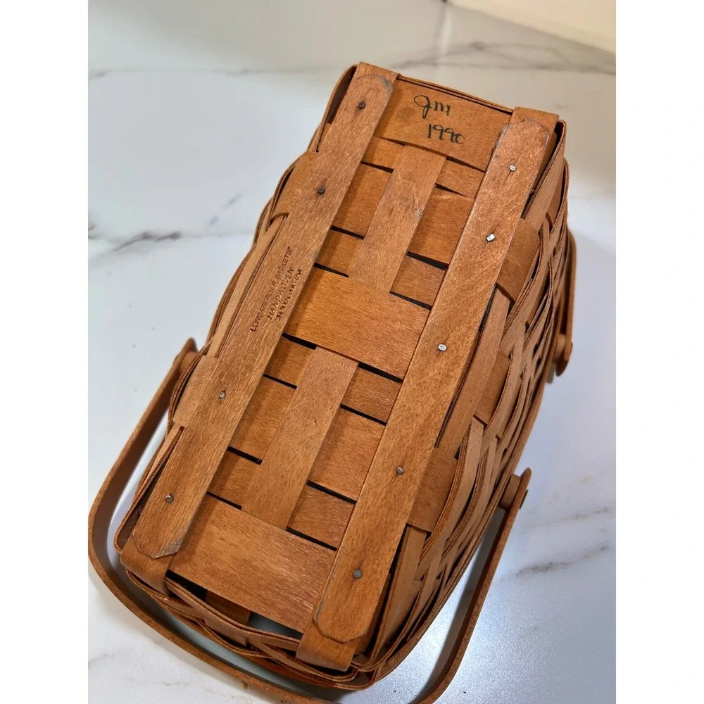 Longaberger Handwoven Slant Basket 1990 Vintage Wood Woven with Plastic‎ Liner