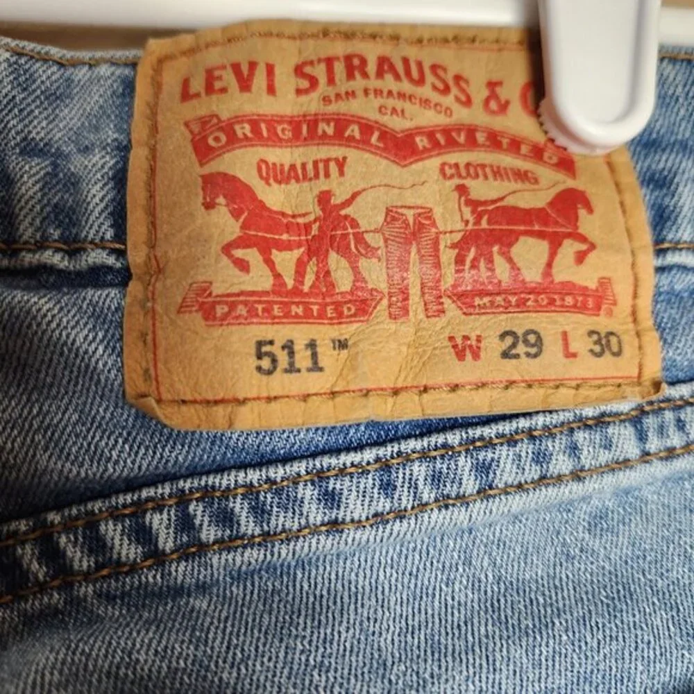 Levis am selling