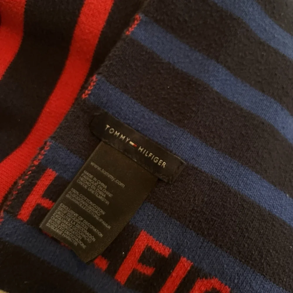 Tommy Hilfiger please review