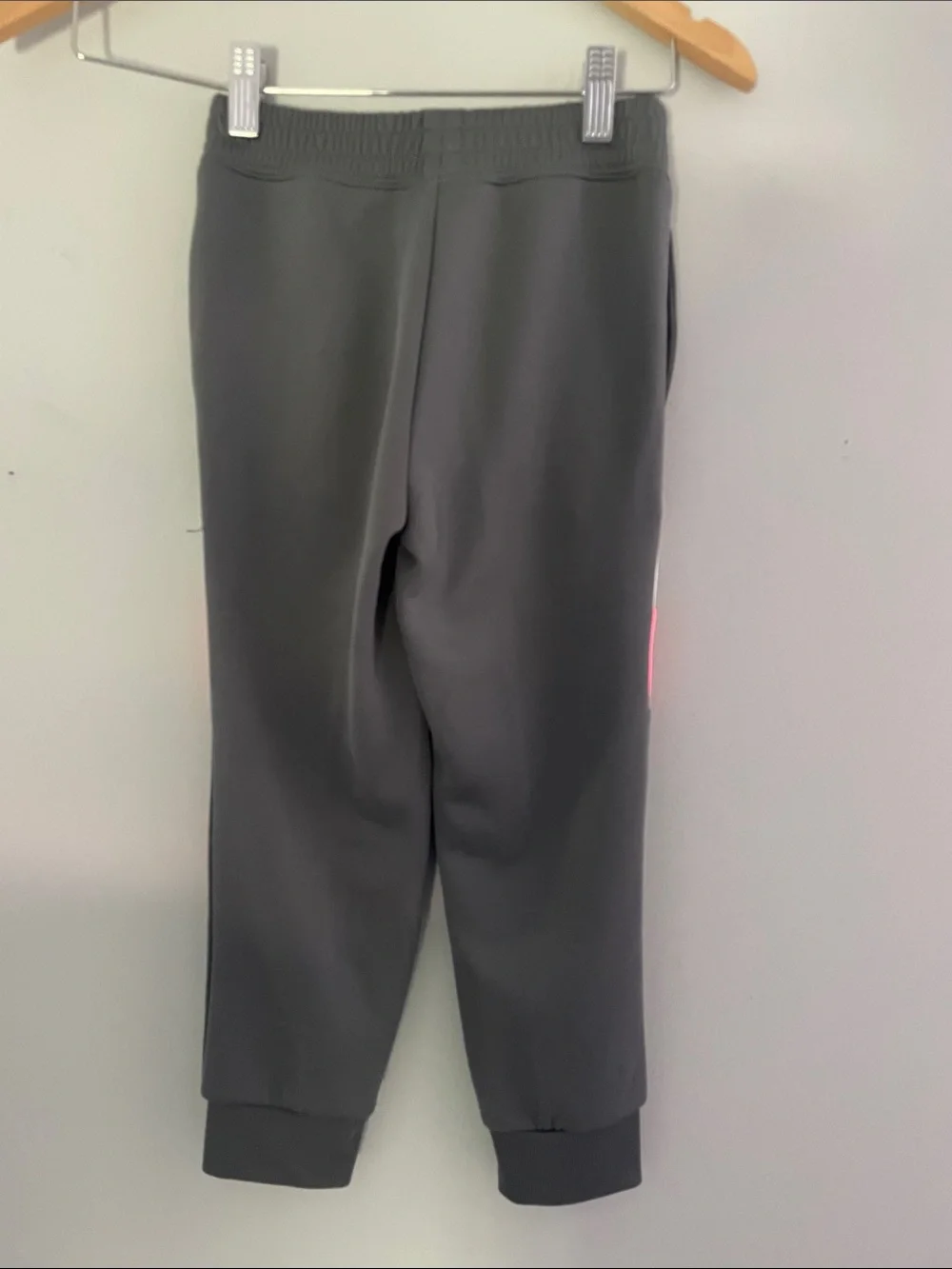 Nike Kids Charcoal Gray with Pink and White Colorblock Joggers girls size: 5/6