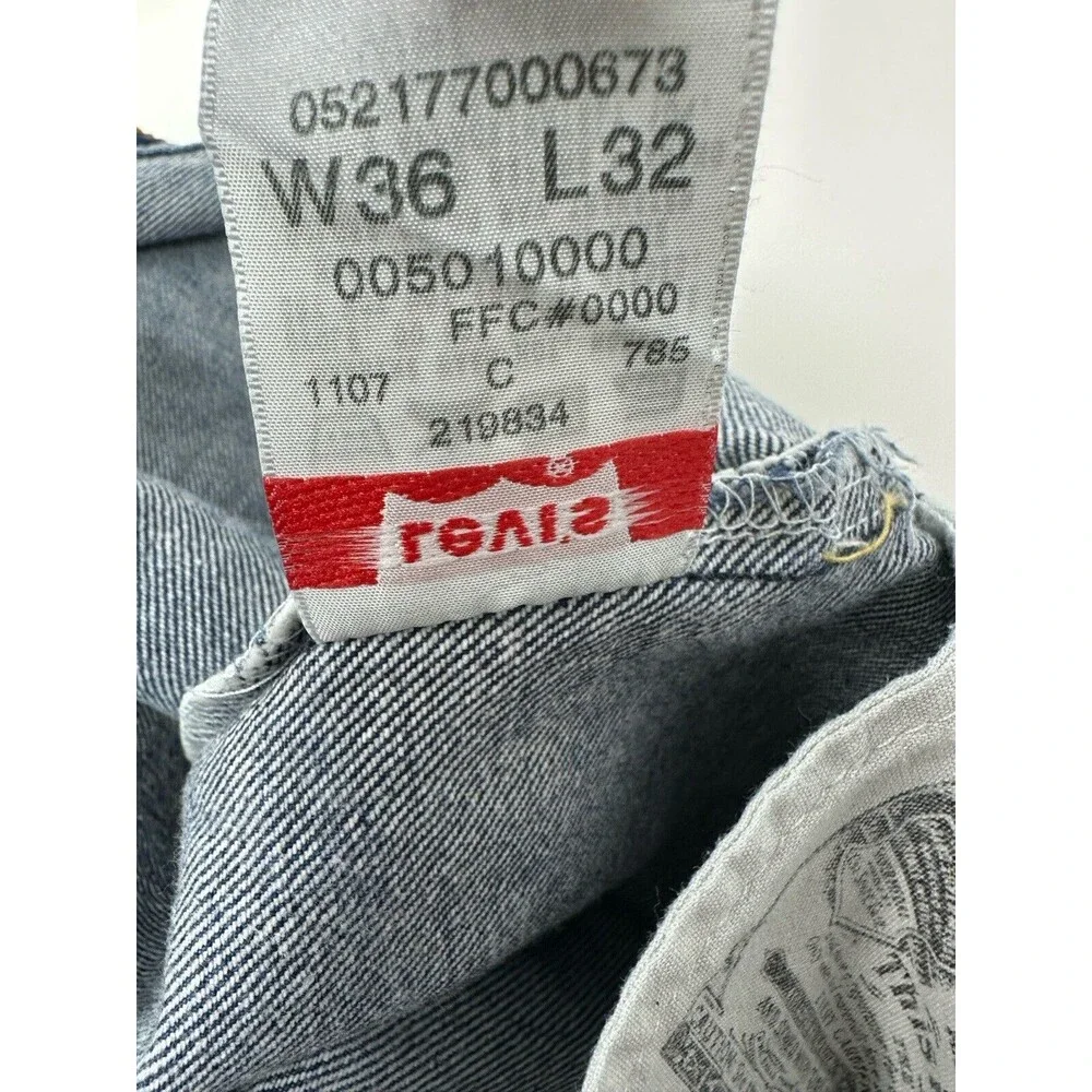 Levis size used leg