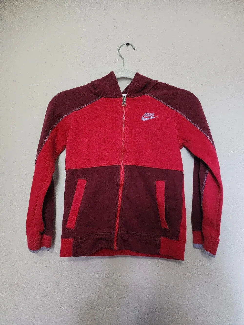 Nike kids zip