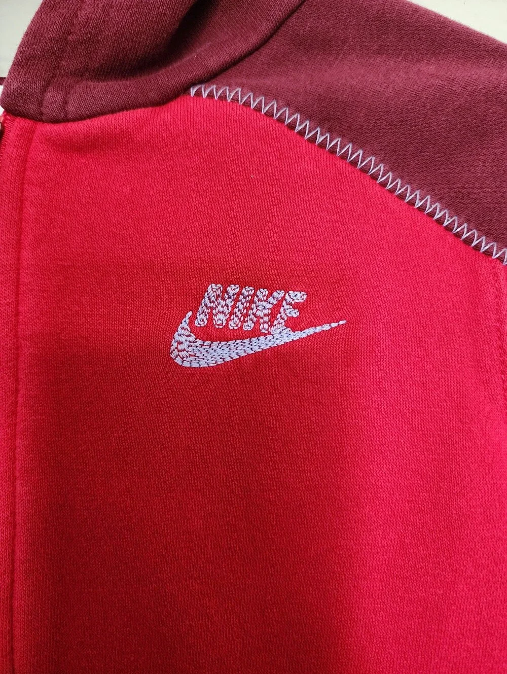 Nike kids zip