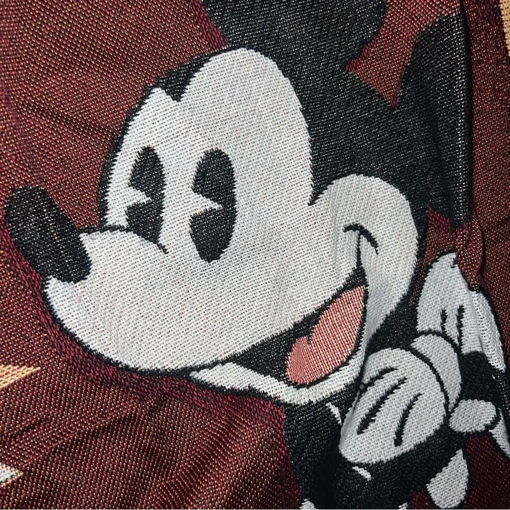 Walt Disney World Mickey Mouse Tapestry Throw Blanket Woven Design Theme Parks
