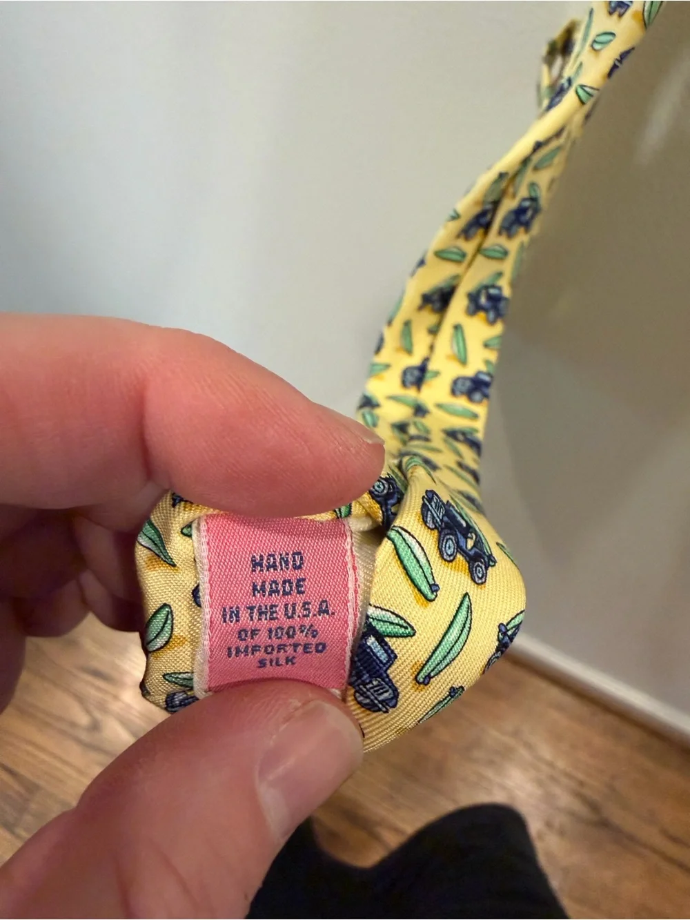 Vineyard Vines YOUTH Yellow‎ Tie with Navy Jeep and Green Surfboard Motif