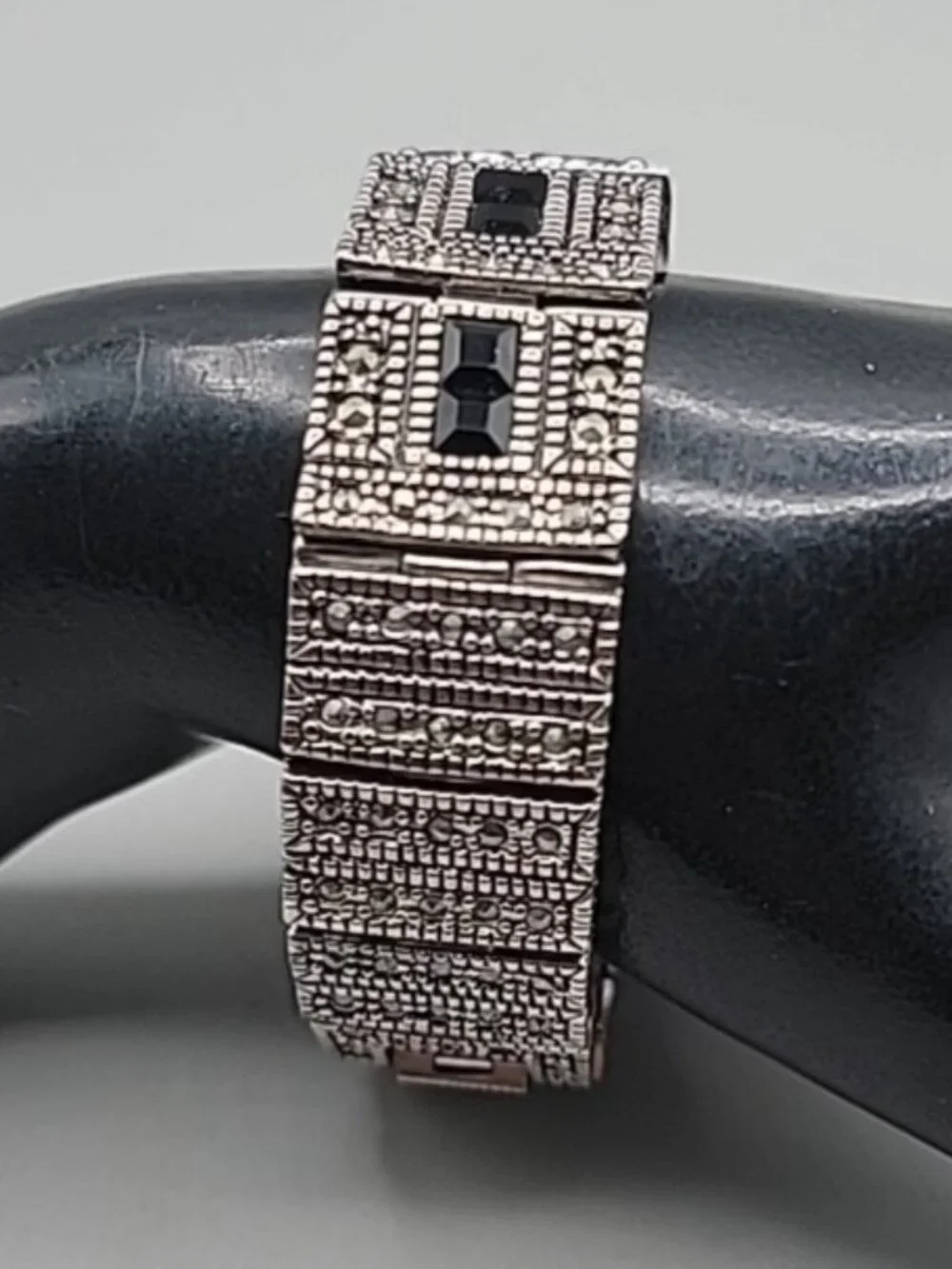 Futura elegant sophisticated
