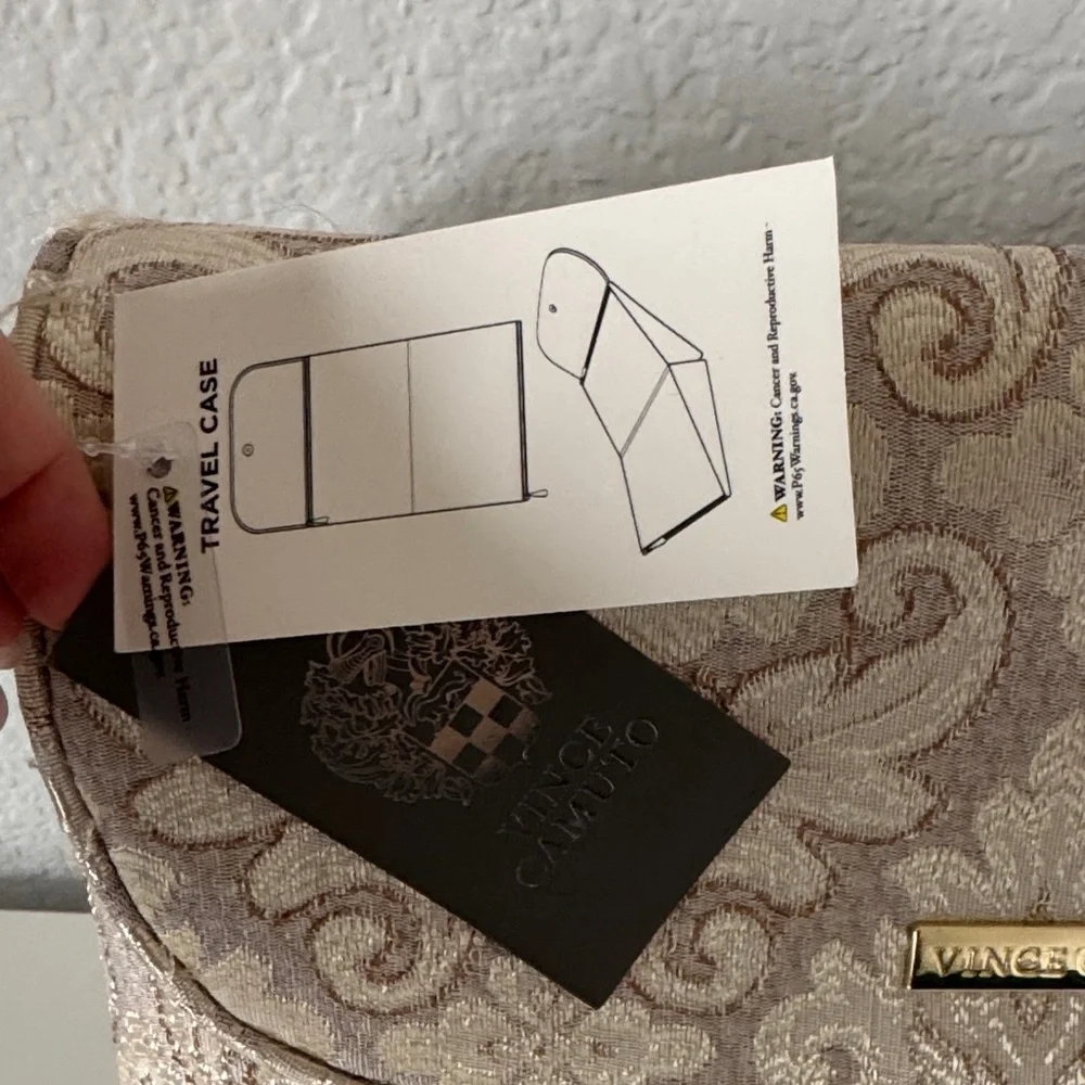 Vince Camuto this elegant