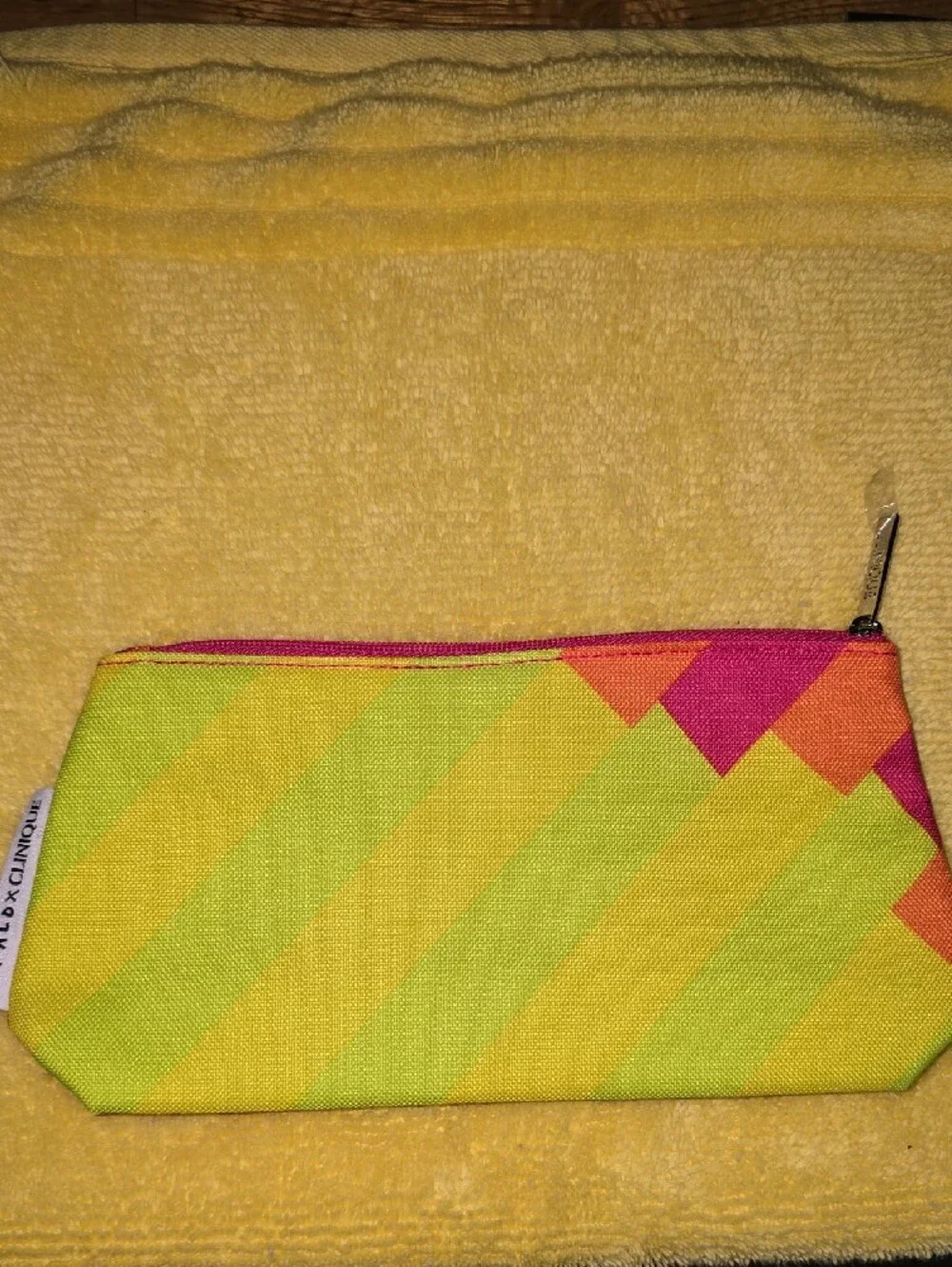 Clinique colorful diagonal