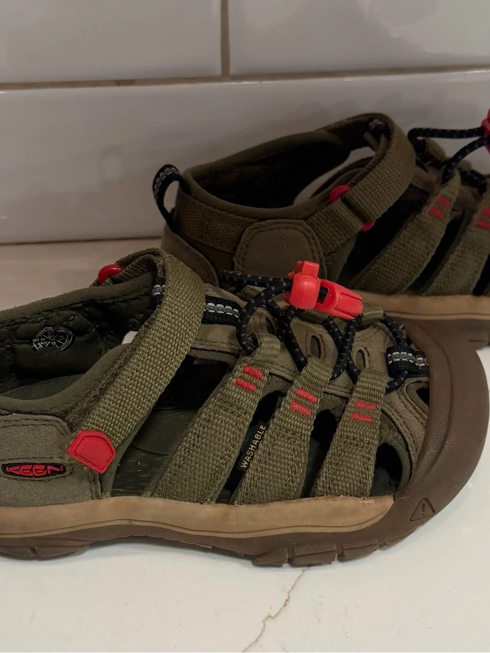 KEEN Little Kids Newport H2 Sandals Martini Olive & Aura Orange, Size 11
